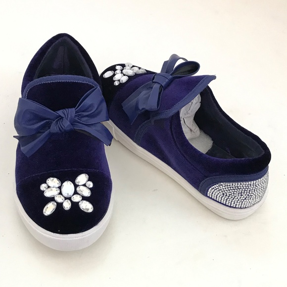 BADGLEY MISCHKA Blue Velvet Sneakers Slip On Rhinestone Delight Bow Girls Size 1 - Picture 14 of 16